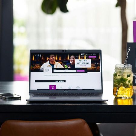 Moxy Glasgow Sec Экстерьер фото