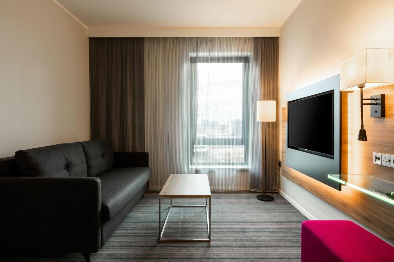 Отель Moxy Glasgow Sec Экстерьер фото