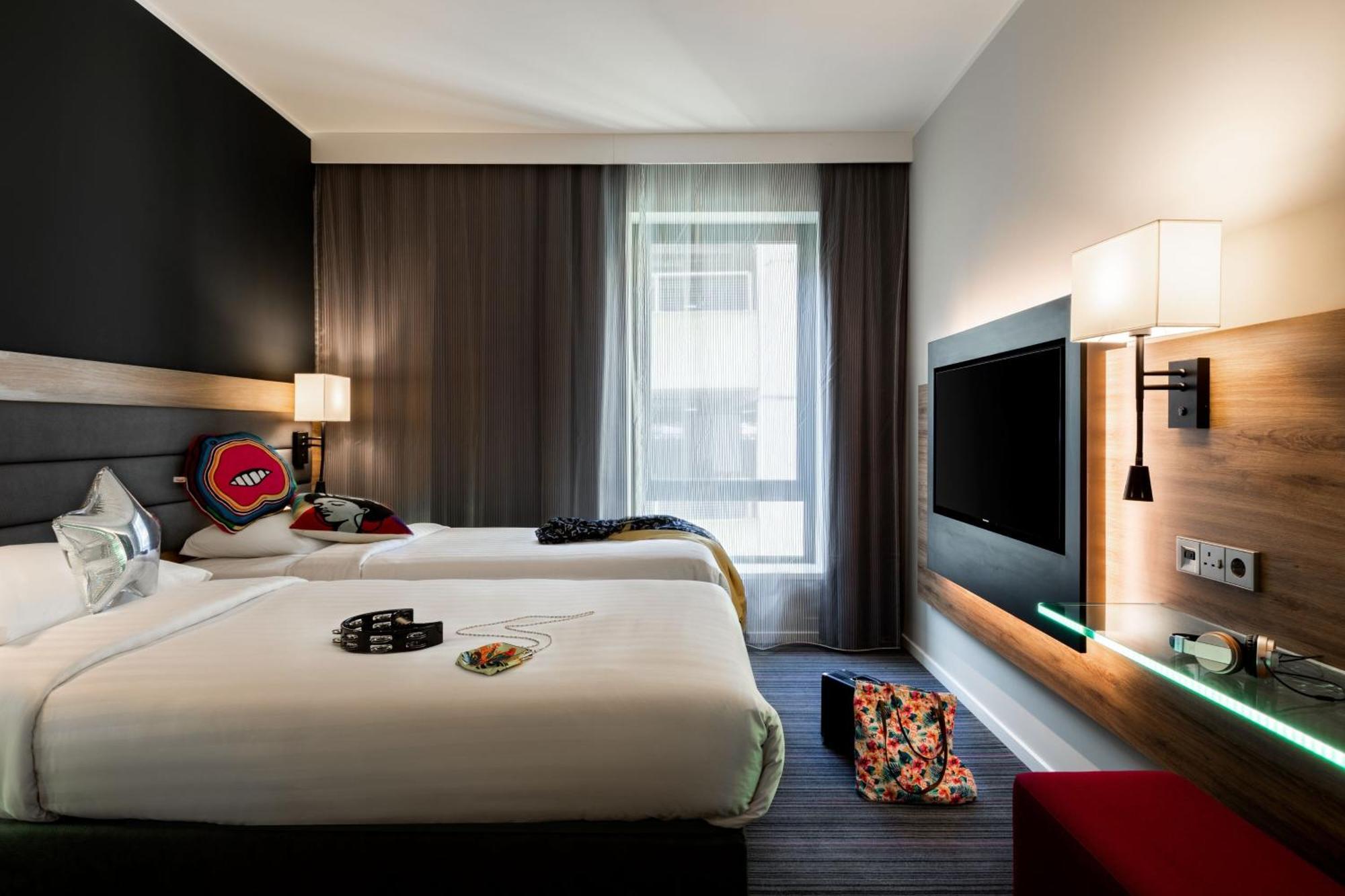 Moxy Glasgow Sec Экстерьер фото