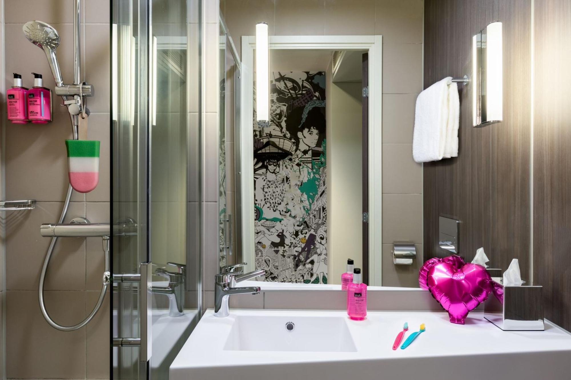 Moxy Glasgow Sec Экстерьер фото